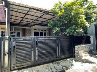 Rumah 10 Menit ke Mall Cijantung LT 132 SHM Hadap Selatan J-35620