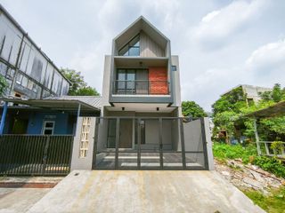 Rumah SHM 2 Lt Siap KPR 9 Mnt ke Vivo Mall Sentul Dibantu KPR J-32994