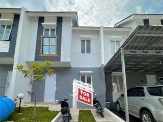 Rumah Cantik Dua Lantai