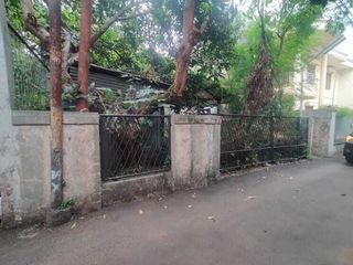 Dijual Rumah Tua Hanya Hitung Tanah Saja di Kebagusan