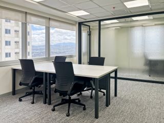 Beautifully designed office space for 4 employees in Spaces Calle Industria