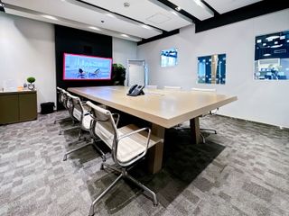 Serviced office space for 10 employees in Regus Eco Tower