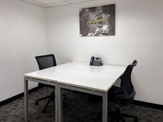 Fully serviced private office space for you and your team in Regus Marco Polo