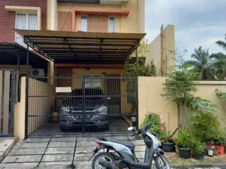 Dijual Rumah 2.5 lt, cluster di Duta Garden