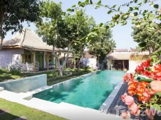 8 Bedroom Hotel for sale in Kerobokan, Bali