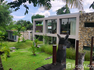 6 Bedroom Villa for sale in Kerobokan, Bali
