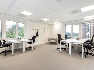 24/7 access to designer office space for 4 employees in Spaces Century Diamond Tower