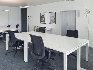 Move into ready-to-use office space for 15 employees in HQ Laureano di Trevi Tower