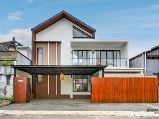 Villa Eksklusif Modern Minimalis Dijual, di Muding, Kerobokan Area