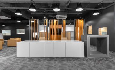 Akses all-inclusive ke ruang kerja, kantor virtual, dan ruang rapat di HQ Graha Anabatic