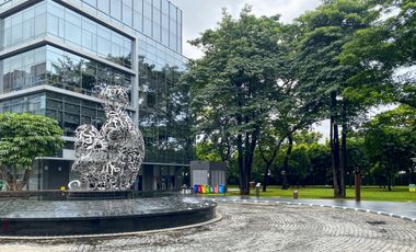 Ruang kerja, layanan, dan dukungan untuk membantu Anda bekerja lebih baik di HQ Altira Business Park