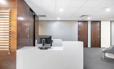 Ruang kerja, layanan, dan dukungan untuk membantu Anda bekerja lebih baik di Regus Metropolitan Tower