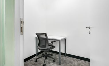 Private office space for 2 employees in Signature The Galleon