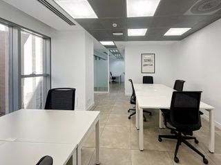 All-inclusive access to professional office space for 15 employees in Signature The Galleon