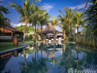 6 Bedroom Villa for sale in Kerobokan, Bali