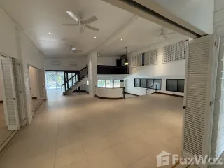 FOR SALE - A Classic 6 Bedroom House at Forbes