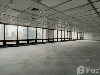 whole-floor office space at the iconic Pacific Star Building