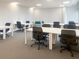 Book serviced office space for businesses of all sizes in HQ Galleria Corporate Center