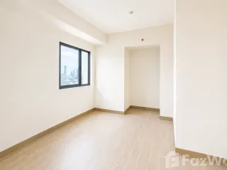 Studio Condo for sale at Manhattan Plaza