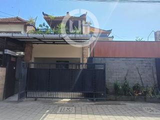 Lease! Villa in Sanur Area With Private Pool, Well Maintained, Furnished, Surrounded by Villa and Restaurant, Only 2.5 Km to Mertasari Beach
