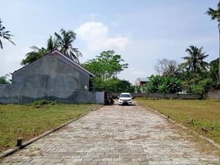 Tanah Garut Dekat Alun-Alun Leles Luas 81 Meter