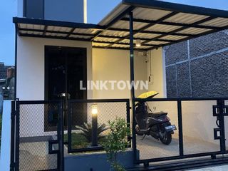 Dijual Rumah Strategis Modern dekat Summarecon Bandung