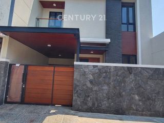 Rumah Brandnew Baru Minimalis Modern Di Rawamangun