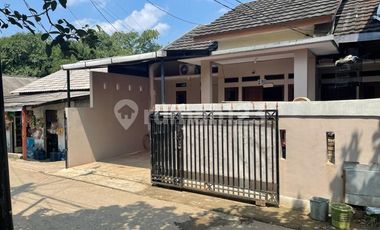 Rumah Minimalis Sederhana Dekat Alun Alun Depok Bisa Masuk Mobil