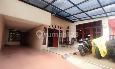 Rumah 2 lantai akses pintu tol cisalak