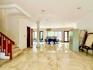 Dijual Rumah Lama Hitung Tanah Pondok Indah Posisi Hadap Taman  #303407