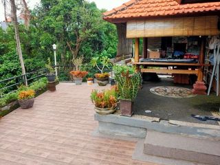 TERMURAH RUMAH CANTIK 2 LANTAI LOKASI STRATEGIS HARGA NEGO