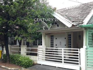 Disewakan Per Thn Rumah Strategis Di Bintaro Sektor 3A