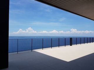 THE REEF 3 Bedroom Penthouse Unit with an INCREDIBLE view of the sea Mactan Island Cebu