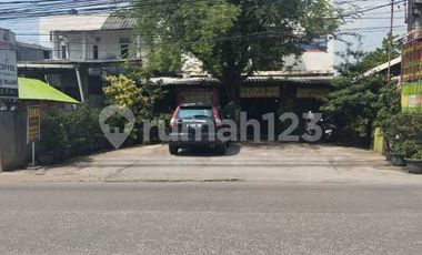 Kesempatan berinvestasi dijual Ruko 2 lantai furnished di Limo Cinere