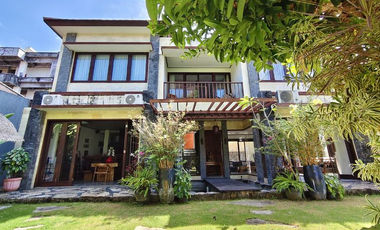 VILLA MODERN TROPIS DI SUDAMALA SANUR DENPASAR
