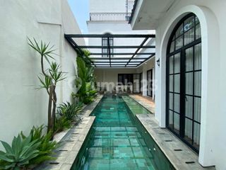 Rumah Mewah Full Furnished di Lebak Bulus | Baru Renovasi | Private Lift, Pool & Rooftop