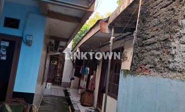 Dijual Rumah Siap Huni Dengan 5 Kamar Tidur Mampang