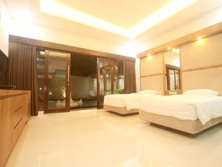 Rumah Mewah Model Villa Di Kota Mataram