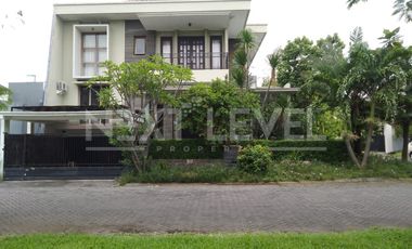 Dijual Rumah Modern 2 Lantai di Citraland Surabaya