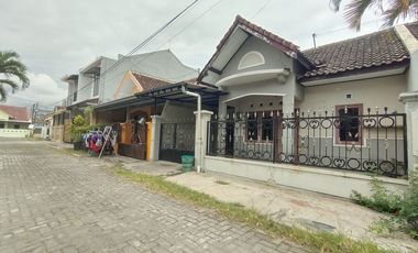 Rumah dijual baturan colomadu