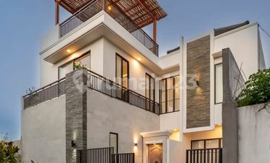 Dijual Villa Luxury dengan Pemandangan Gwk dan Pantai di Pecatu