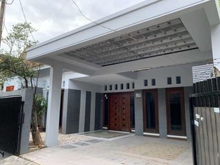 Disewakan Rumah di Komp. Kehakiman, Utan Kayu Matraman - Jakarta Timur