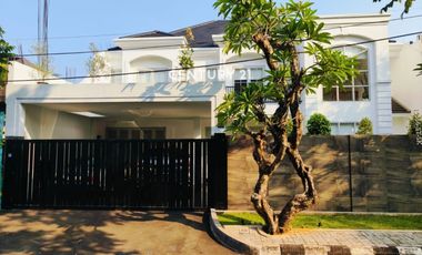 Dijual Rumah Mewah Kawasan Elit Sektor 7 Bintaro