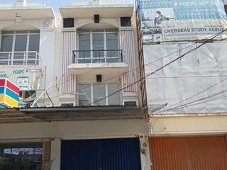 Ruko Disewakan Di Boulevard Hijau  Pusat Aktivitas Bisnis