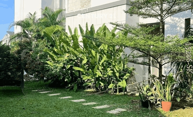 Dijual Rumah Nyaman Posisi Hoek Di Kebayoran Bintaro Sektor 7