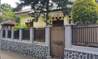 Rumah Mewah Dan Luas Di Pd Benda Pamulang 3+1KT 2+1KM Jarang Ada
