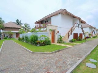 Jual Villa Hotel Mewah Dekat Pantai Daerah Sigar Penjalin Lombok