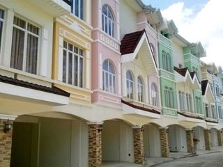 4-Bedrooms Townhouse in Guadalupe, Cebu City-Semi Furnished