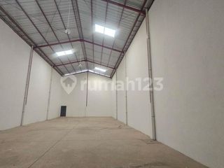 Disewakan Gudang Kbc ( 10X30 )