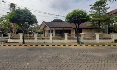 RUMAH KEMANG PRATAMA BEKASI TANAH LUAS SIAP HUNI SEMIFURNISHED